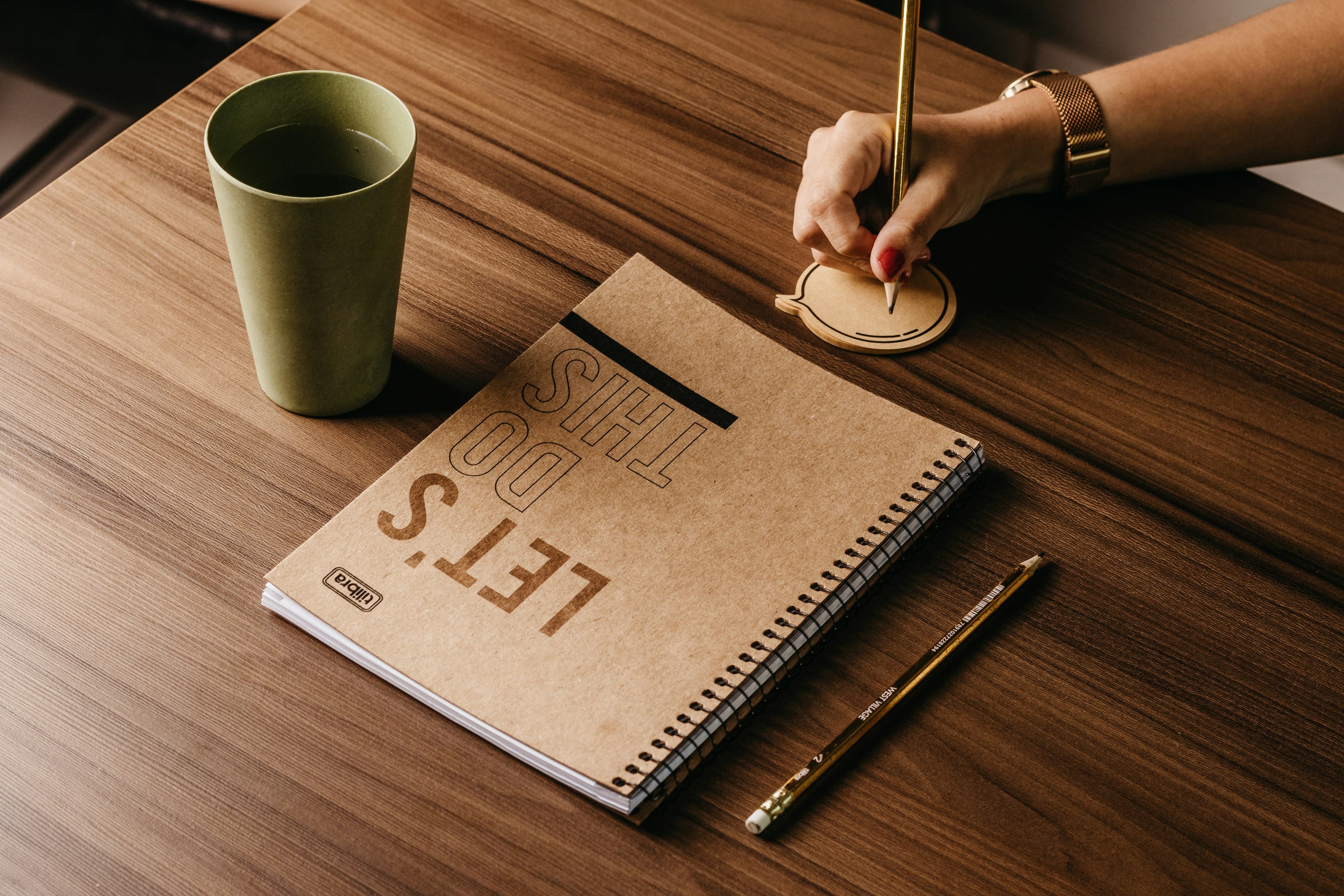 The Complete Guide to Starting a Profitable Side Hustle in 2025